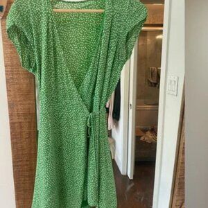 Reformation Dawn dress in julep. Size medium